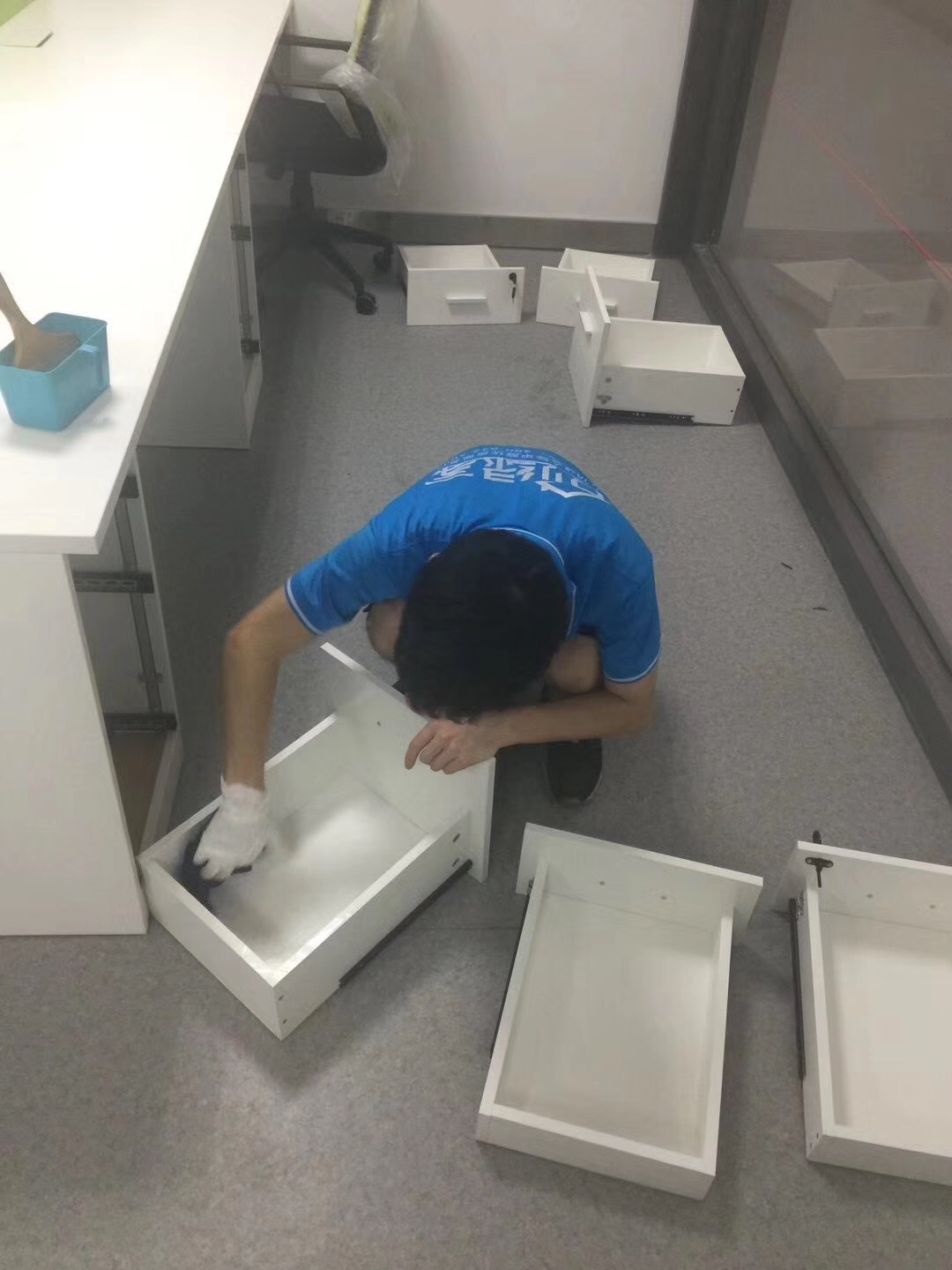 樂富設計園在一個loft創意產業園中，2760多方的一個大項目歷經創綠家兩組工程師兩天兩夜的治理，典型loft式的裝修異味大大降低。樂富設計園的治理源于創綠家曾經為泰普森旗下一家子公司甲醛治理，治理完畢效果非常好，所以泰普森集團二次選擇我們治理。創綠家，值得您信任！