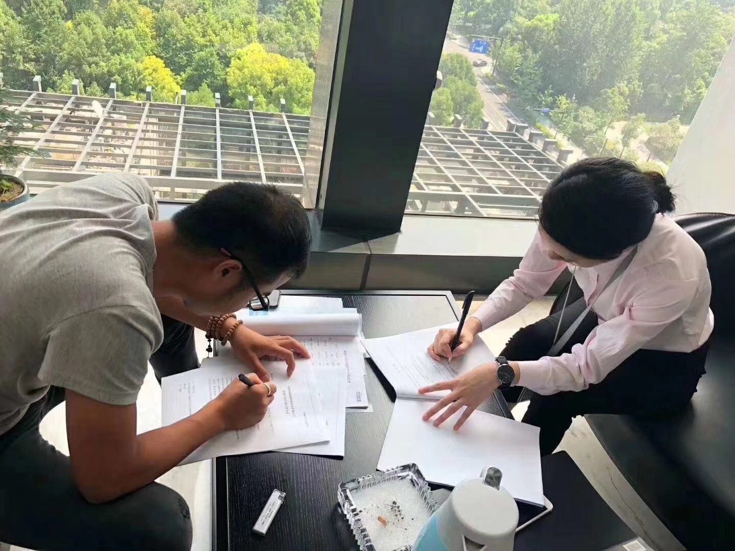 熱烈祝賀楊總簽約創綠家黔東南苗族侗族自治州縣級代理！