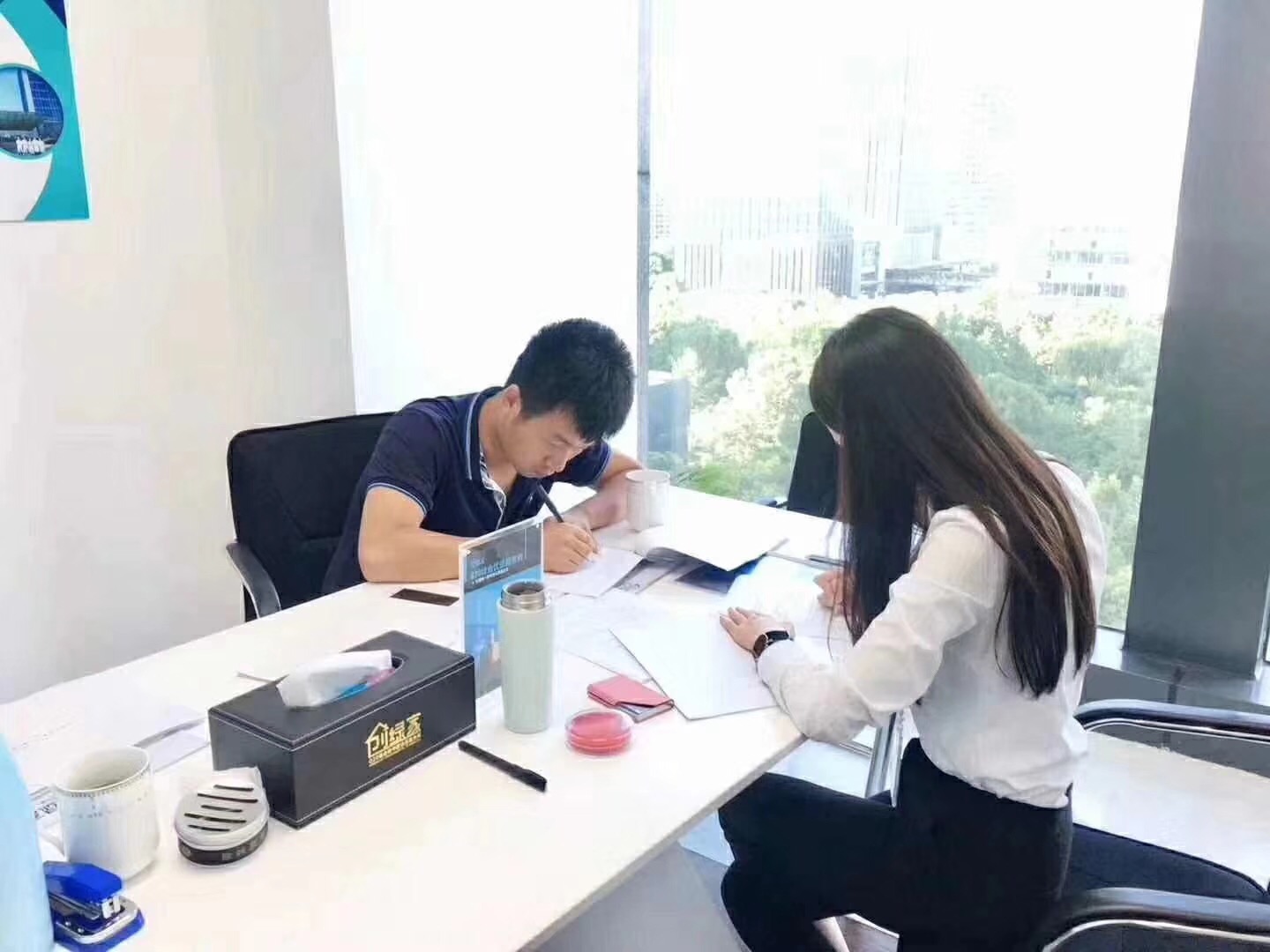 熱烈祝賀馮總、毛總簽約創綠家江蘇省縣級市代理！