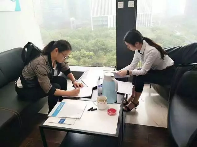 熱烈祝賀杜總簽約創綠家除甲醛加盟代理！